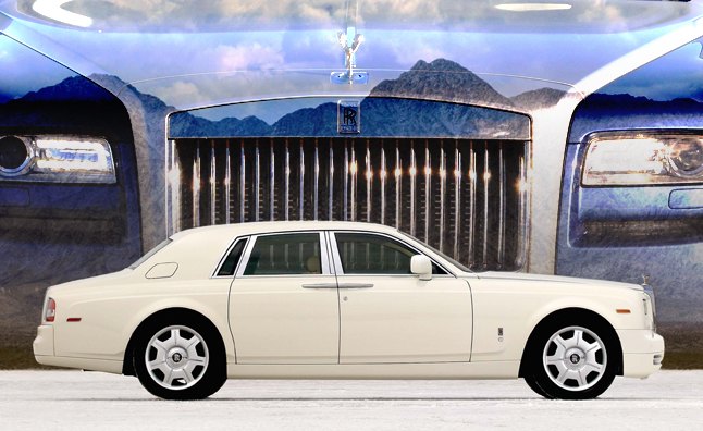 How to Save Five Figures While Buying A Rolls-Royce