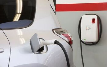 Tesla to Stop Supplying Toyota With Batteries for RAV4 EV