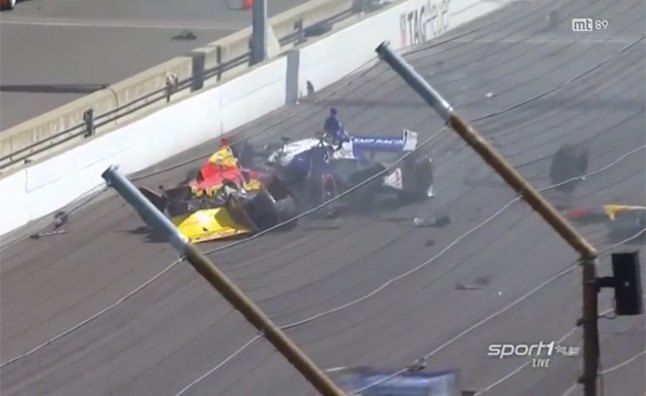 Watch a Huge Crash at the Start of the 2014 IndyCar Grand Prix of Indianapolis