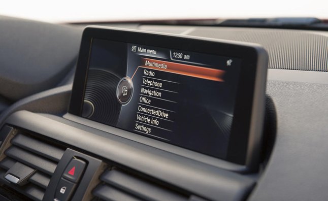 Top 10 Infotainment Systems | AutoGuide.com