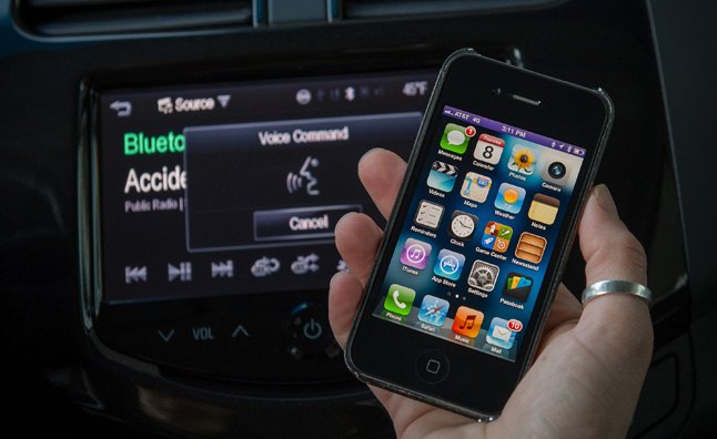 experts divided on future of infotainment systems