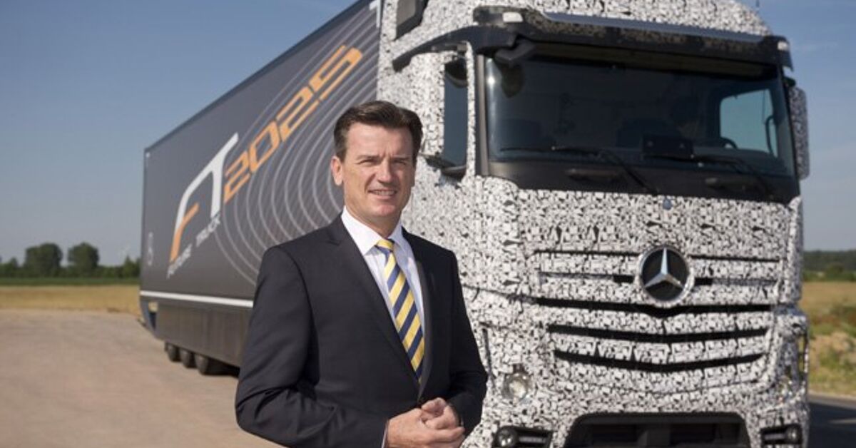 Mercedes-Benz Rolls Out Self-Driving Big Rig | AutoGuide.com