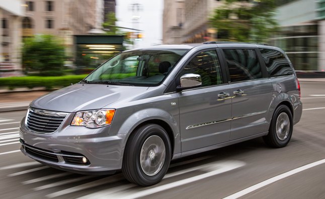 Chrysler Developing Seven-Seat CUV on Minivan Platform