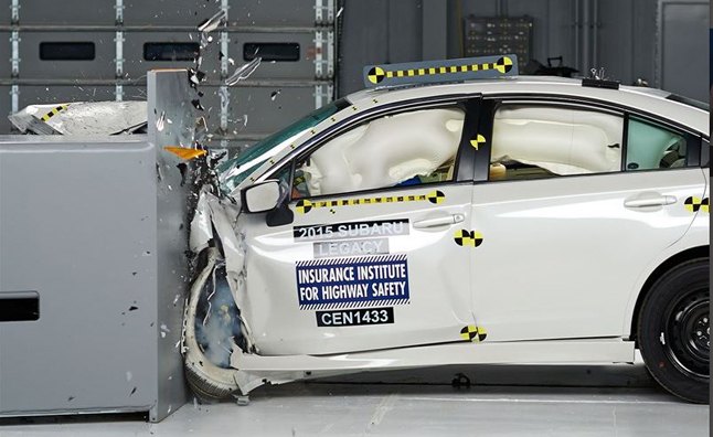 2015 Subaru Legacy Named IIHS Top Safety Pick Plus
