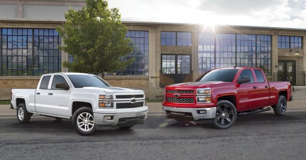 2015 Chevy Silverado Rally Edition Adds Attitude | AutoGuide.com