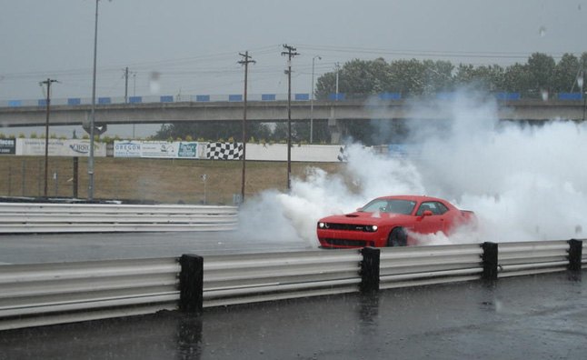 Dodge Challenger Hellcat Gets 22 MPG Highway Rating