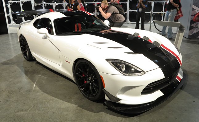 Viper ACR Concept Relives Dodge Glory Days at SEMA
