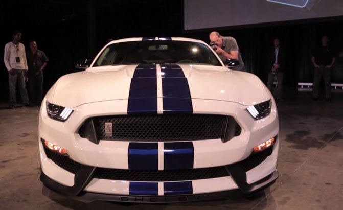 Shelby GT350 Mustang Video, First Look