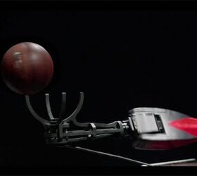 Watch a Robot Play Basketball Thanks to Fiat Chrysler