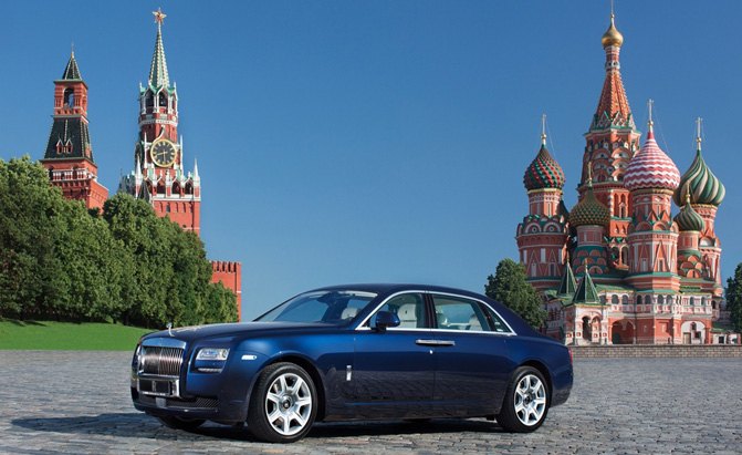 automakers halt russian car sales over ruble s collapse