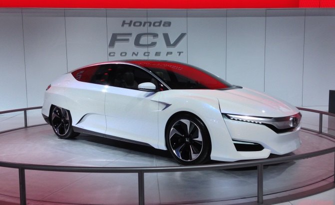 Honda Previews Hydrogen Future With FCV Concept