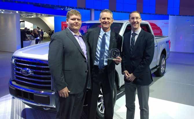 AutoGuide Delivers 2015 Truck of the Year Award