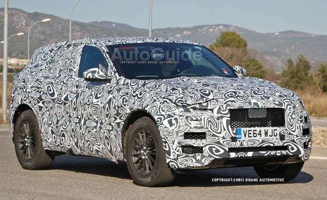 Jaguar F-PACE Crossover Spied Testing