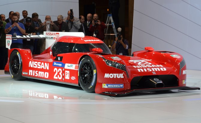 nissan gt r lm nismo racecar debuts at chicago show