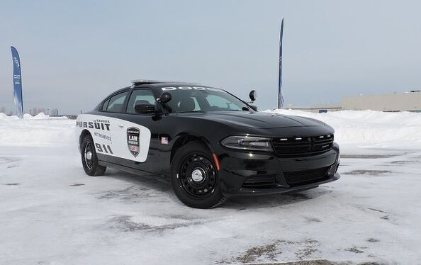 Five-Point Inspection: 2015 Dodge Charger SRT 392 | AutoGuide.com