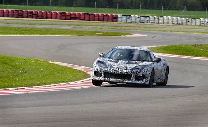 Lotus Evora 400 is Much Faster Than Its Predecessor