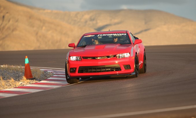 Top 10 Ways to Be a Better Track Driver | AutoGuide.com