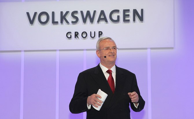 vw ceo says he s deeply sorry about emissions cheating
