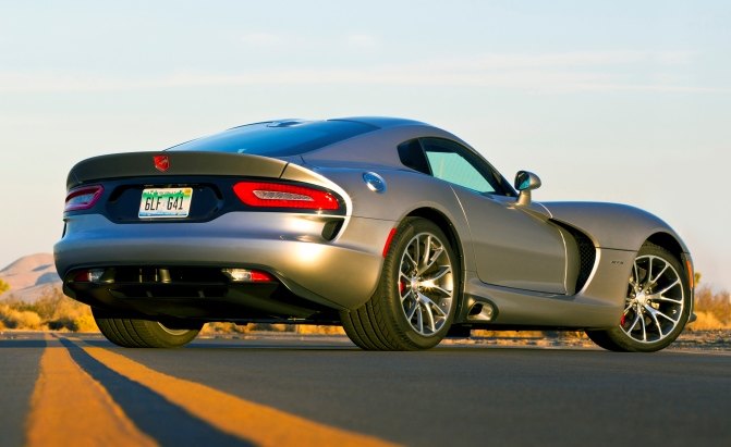 10 cars that only come with a manual transmission