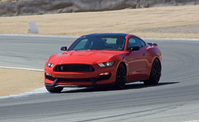 10 cars that only come with a manual transmission