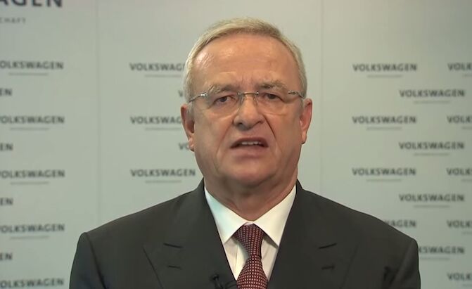 Winterkorn Apologizes Again, VW Denies Report of CEO's Firing