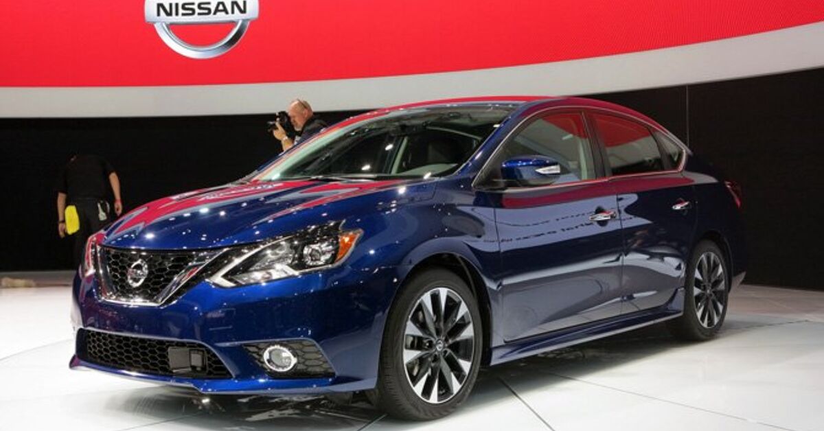 Sentra 2016 Modelos 2016 Nissan Sentra Video, First Look | AutoGuide.com