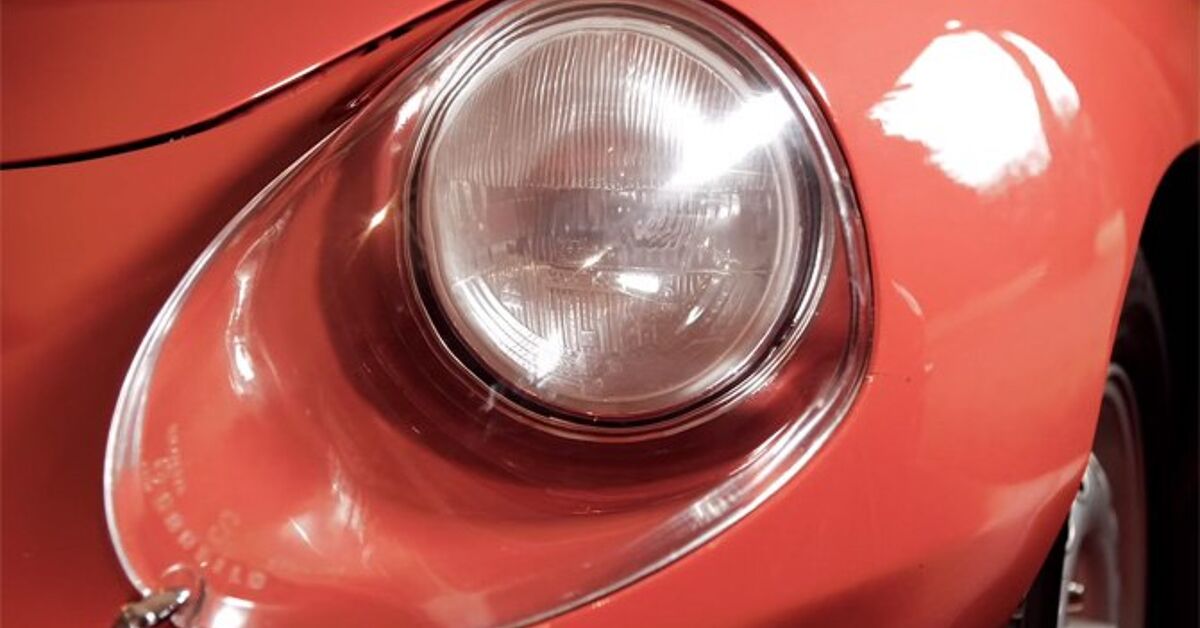 Alfa Romeo 4C Spider Limited Edition Pays Homage to Vintage Predecessor ...