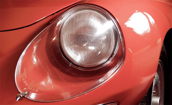 Limited Edition Alfa Romeo 4C Spider to Pay Homage to Vintage Predecessor