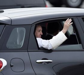 Pope Francis' Fiat 500L Sells for $82K at Auction