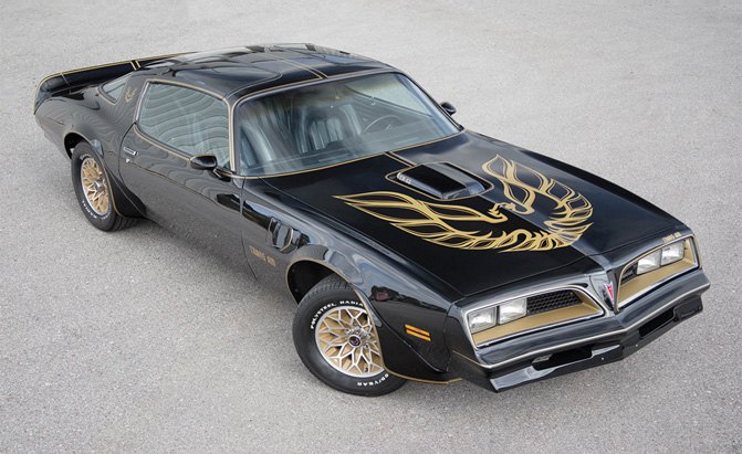 smokey and the bandit pontiac firebird trans am sells for 550k at auction