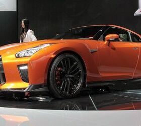 2017 Nissan GT-R Video, First Look