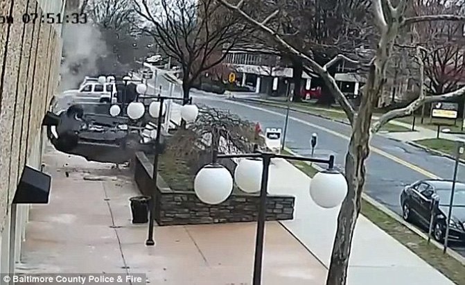 watch a driver survive a four story crash in an audi q5