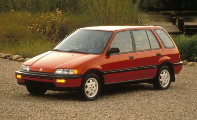 top 10 cars that were ahead of their time