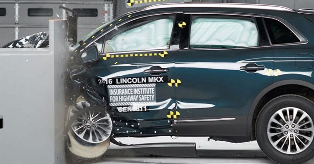 Lincoln MKX Named IIHS Top Safety Pick Plus