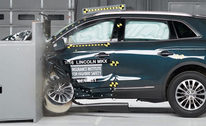 Lincoln MKX Named IIHS Top Safety Pick Plus