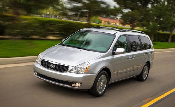 Kia Recalls 220K Sedona Minivans Over Rusty Hood Latches