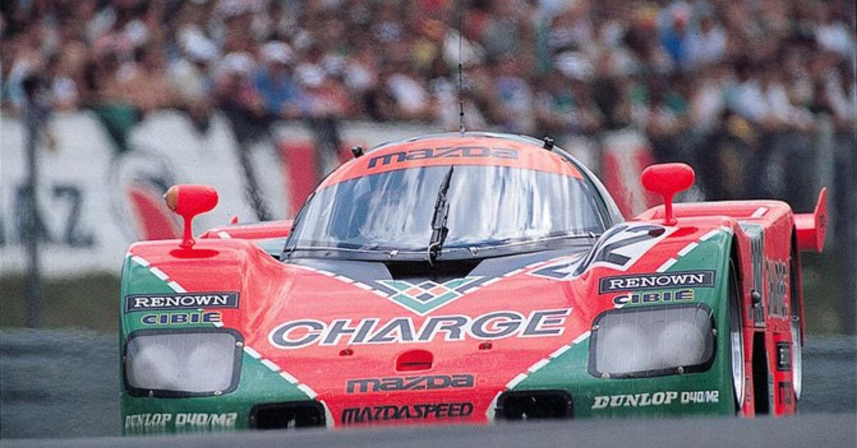 MAZDA 717C N° 60 LM LEMANS 1983 par BIZARRE BZ103 au 1/43 MAZDA 717C N° 60 LM LEMANS 1983 par BIZARRE BZ103 au 1/43
