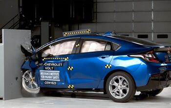 2017 Chevrolet Volt Earns Top Safety Marks From IIHS