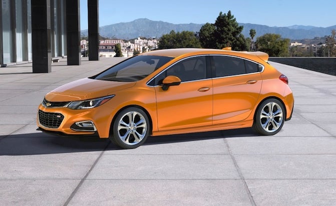 Chevy Cruze Hatchback Goes After MPG Crown With Diesel, Manual
