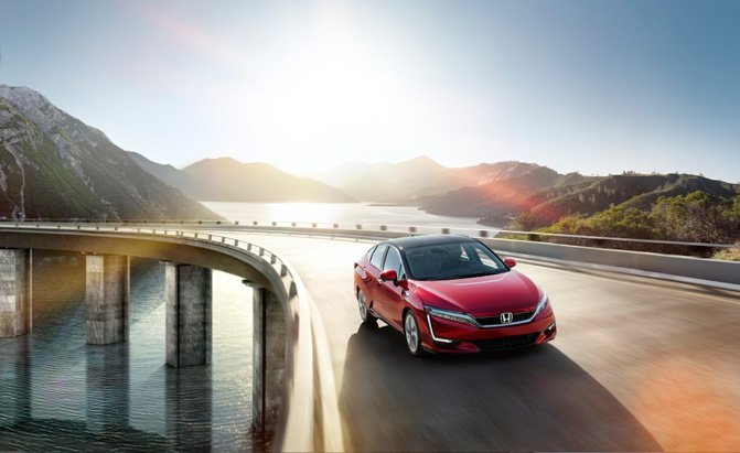 Honda Clarity Heads to California Dealers With Competitive Pricing