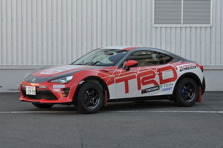 toyota outfits the c hr and 86 with trd parts for 2017 tokyo auto salon