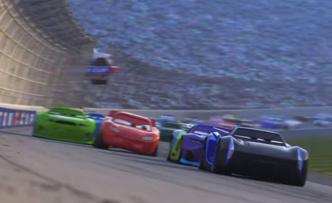 lightning mcqueen isn t ready to give up in latest cars 3 trailer