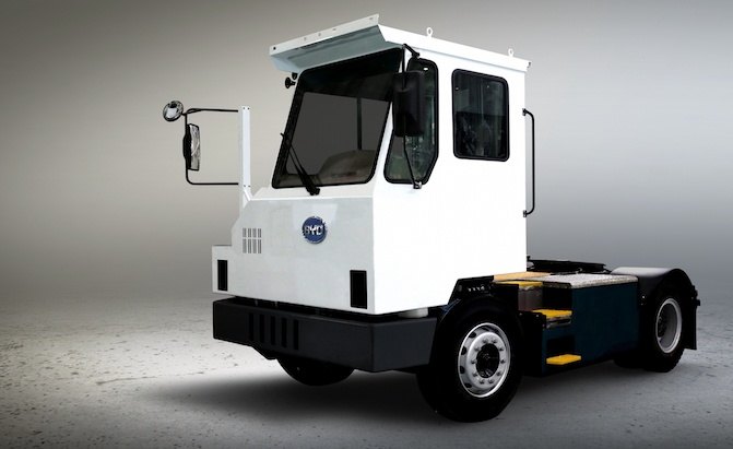 Chinese Automaker BYD Delivers First Electric Truck to US Freight Company