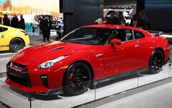 2018 Nissan GT-R Track Edition and 370Z Heritage Edition Video, First Look