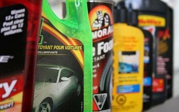 8 Useful Tips and Hacks for Spring Car Cleaning