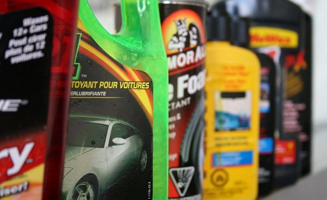 8 Useful Tips and Hacks for Spring Car Cleaning