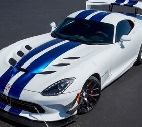2017 Dodge Viper ACR Sets Blazing Unofficial Nurburgring Time