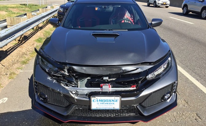 Honda Civic Type R Gets Destroyed on Its First Day Out
