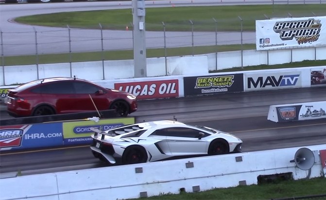 Watch a Tesla Model X Beat an Aventador SV in the Quarter Mile