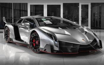 There's a Lamborghini Veneno For Sale That is Practically Brand New